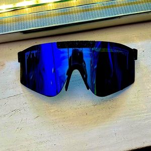 blue and black glasses